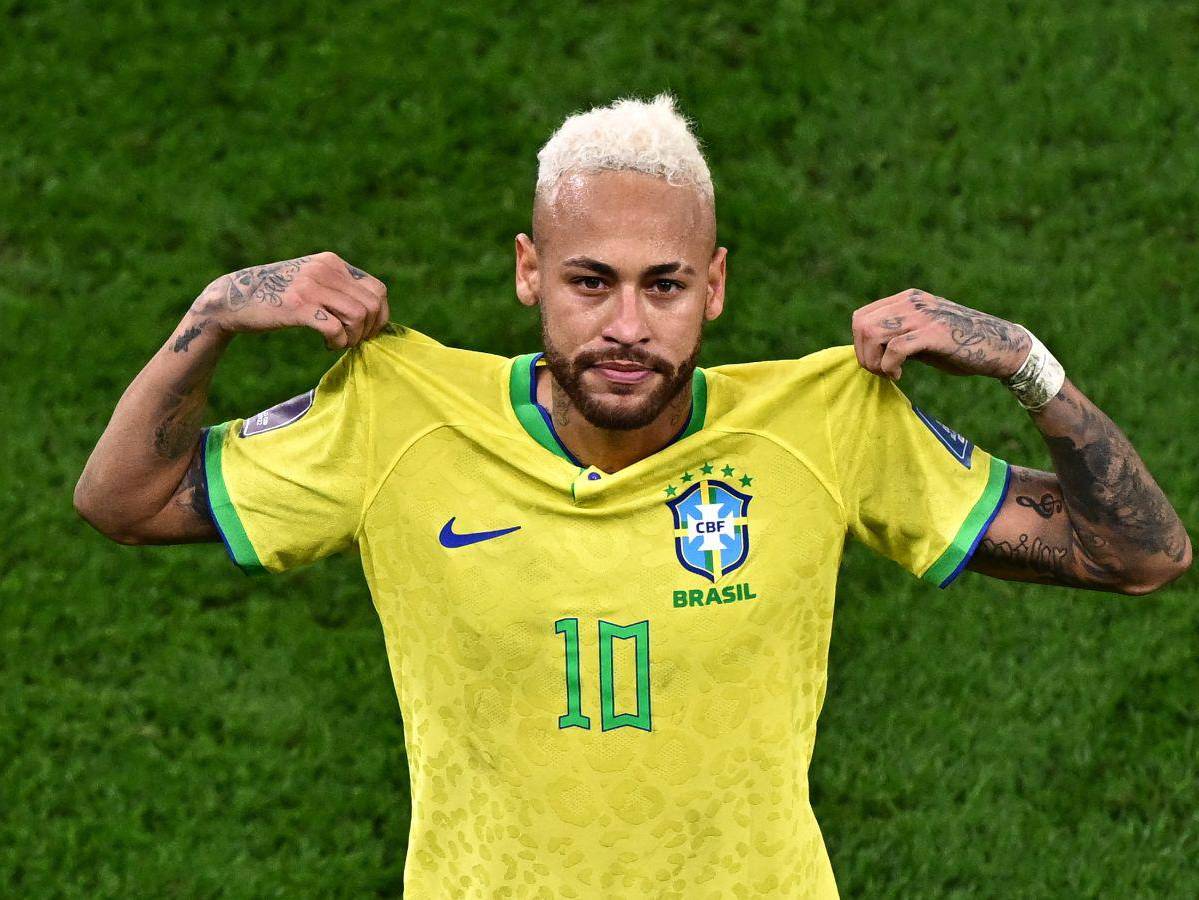 Neymar iguala a Pelé como máximo goleador de la selección de Brasil