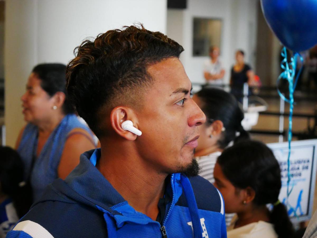 Entre aplausos y con el cariño de la afición: Así fue el regreso de Honduras tras empate con Haití