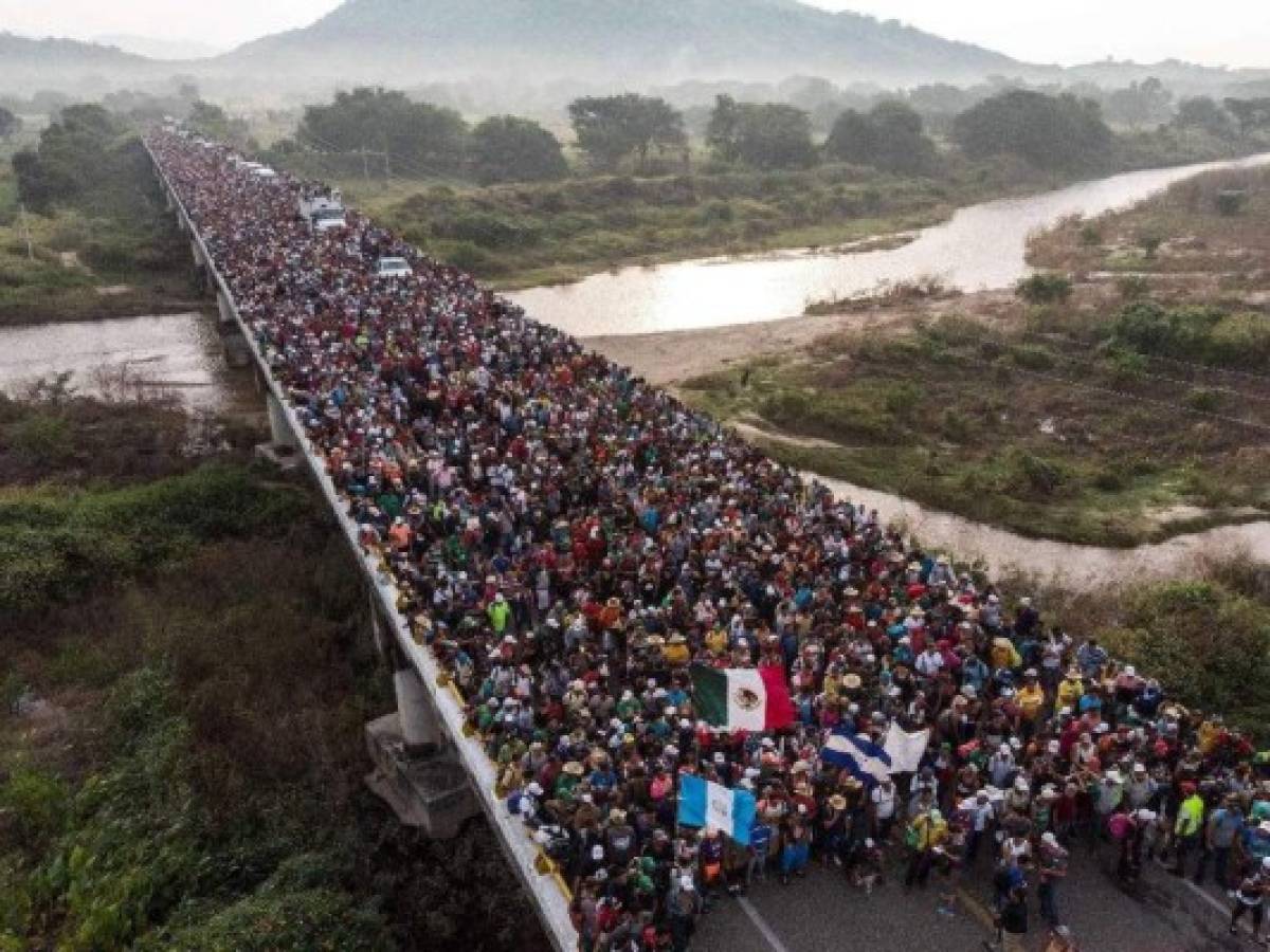 México dice que disminuyó flujo de migrantes pero advierte crisis latente