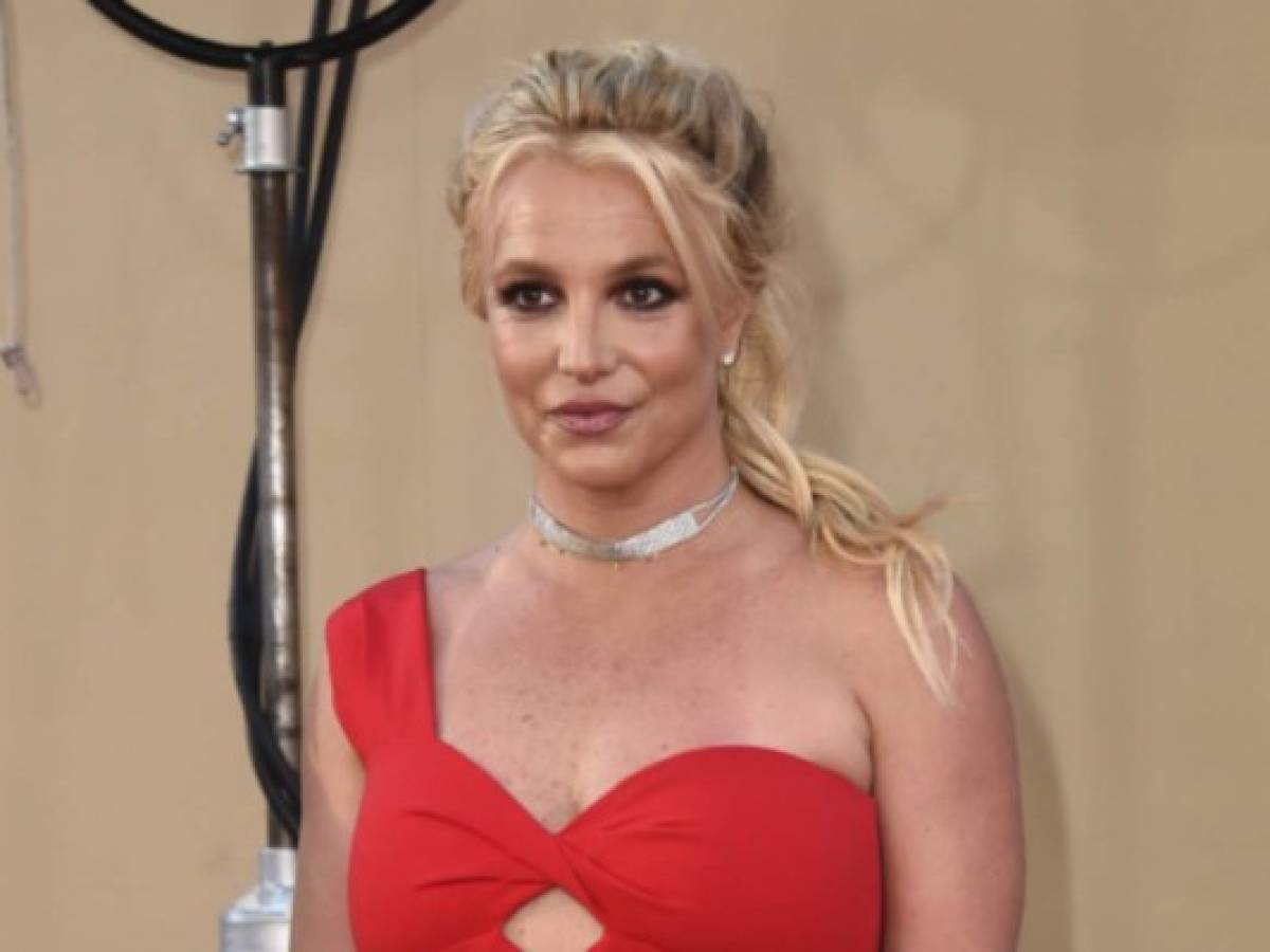 Aseguran que Britney Spears planea una entrevista con Oprah Winfrey  