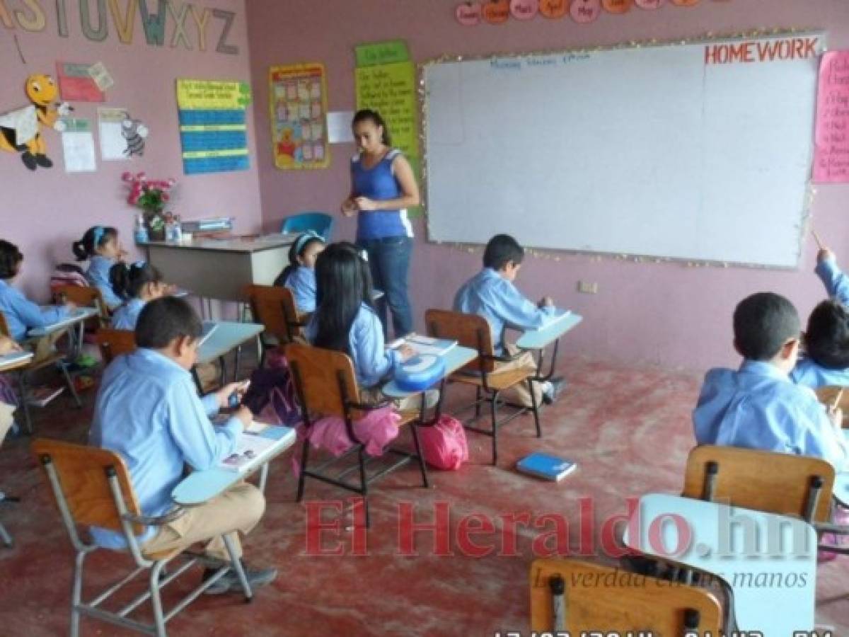 Sistema híbrido para retorno a clases en centros educativos bilingües de Honduras