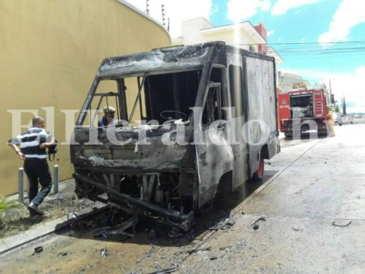 Honduras: Incendian camión repartidor de pan en colonia capitalina Roble Oeste