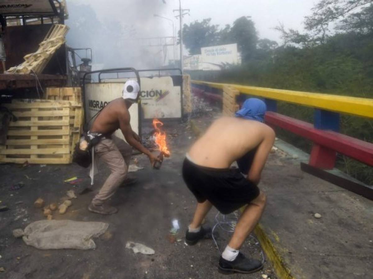 Dos muertos en disturbios en frontera de Venezuela con Brasil, según ONG