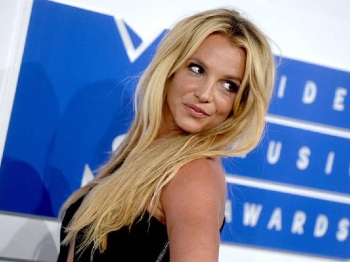 Jamie, padre de Britney Spears pide acabar con la tutela