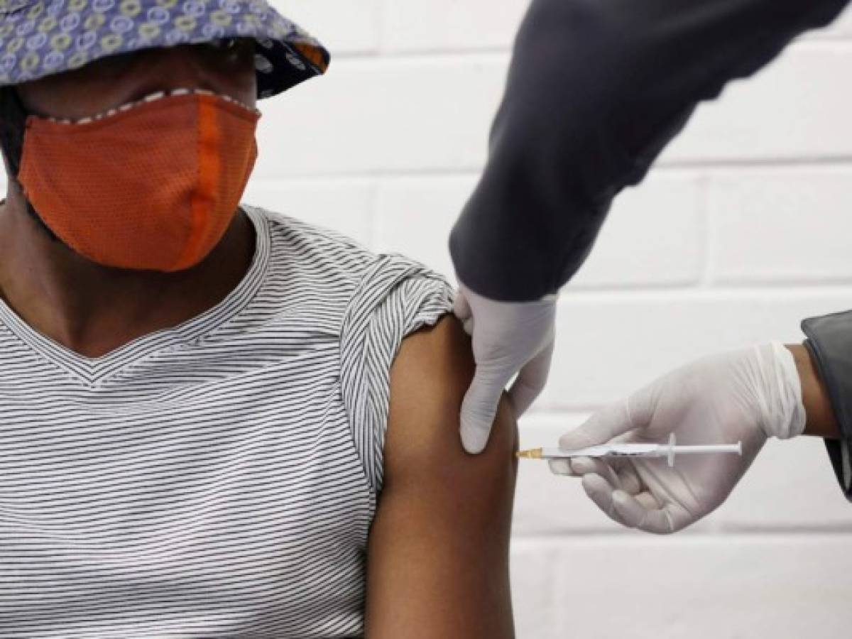 Plan global de vacunas contra el covid-19 favorece a países ricos