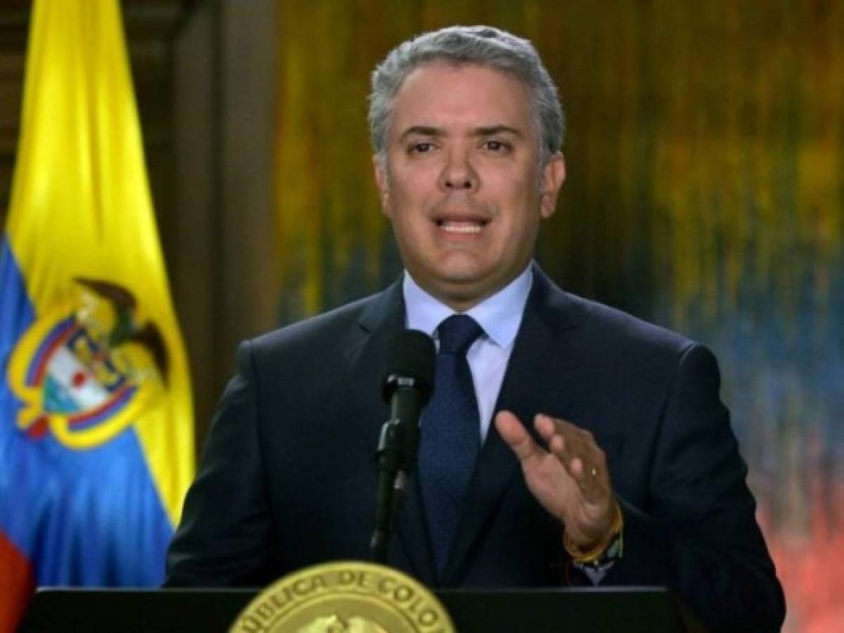 Disparan contra el helicóptero de Iván Duque, presidente de Colombia