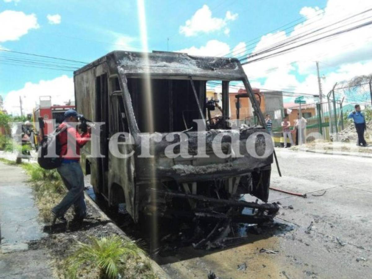 Honduras: Incendian camión repartidor de pan en colonia capitalina Roble Oeste