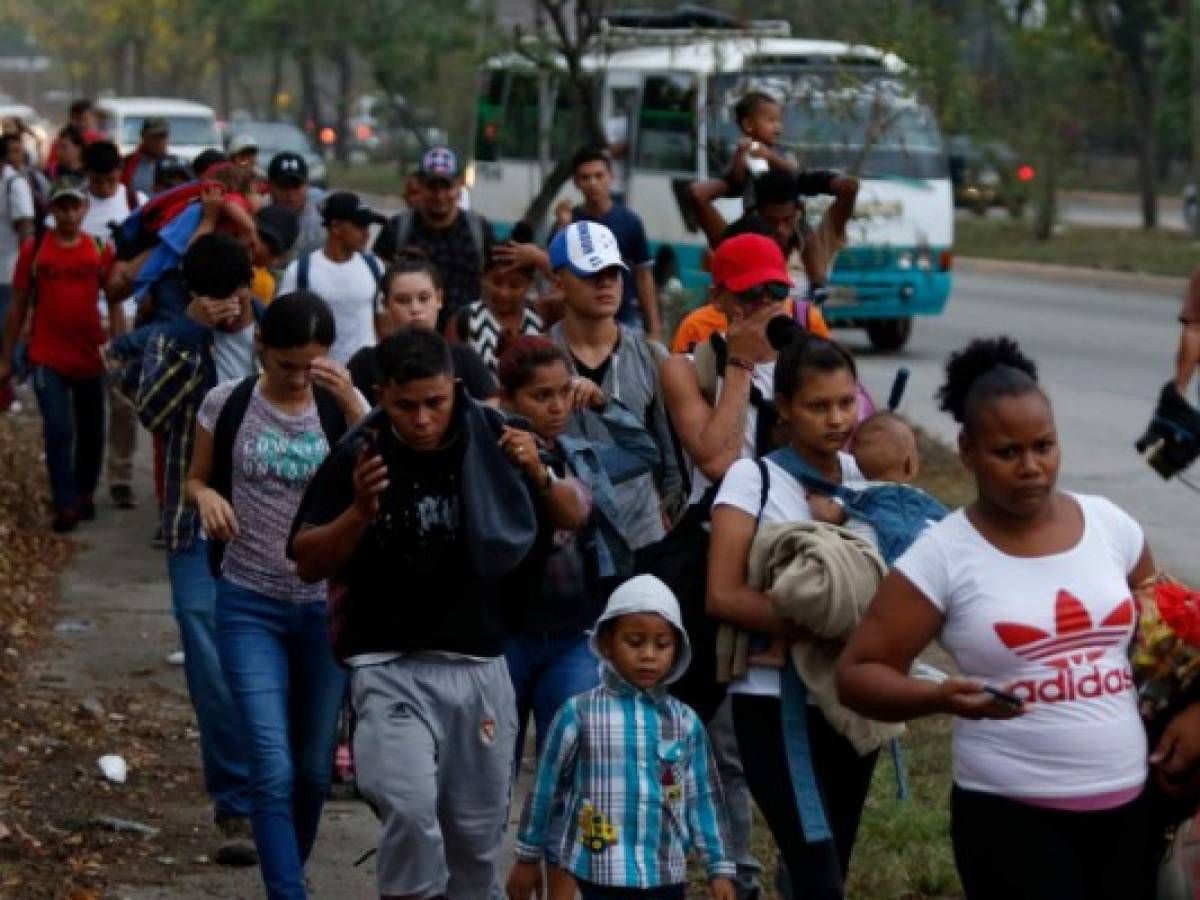 ¿Cómo se forma una caravana migrante en Centroamérica?  