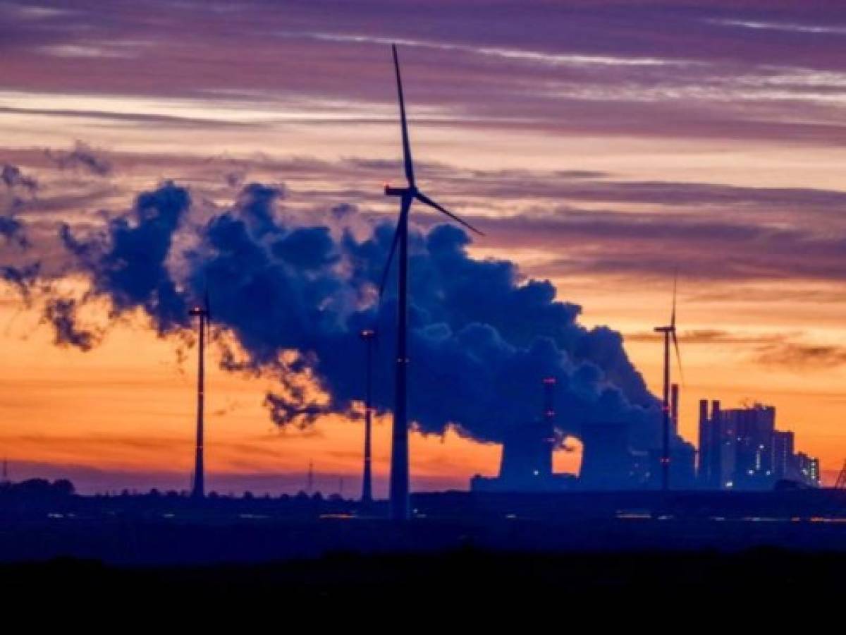 La actividad industrial es altamente contaminante para el medio ambiente. Foto: AP/AFP