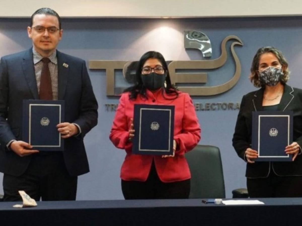 CNE agradece al TSE de El Salvador préstamo de equipo para elecciones 2021