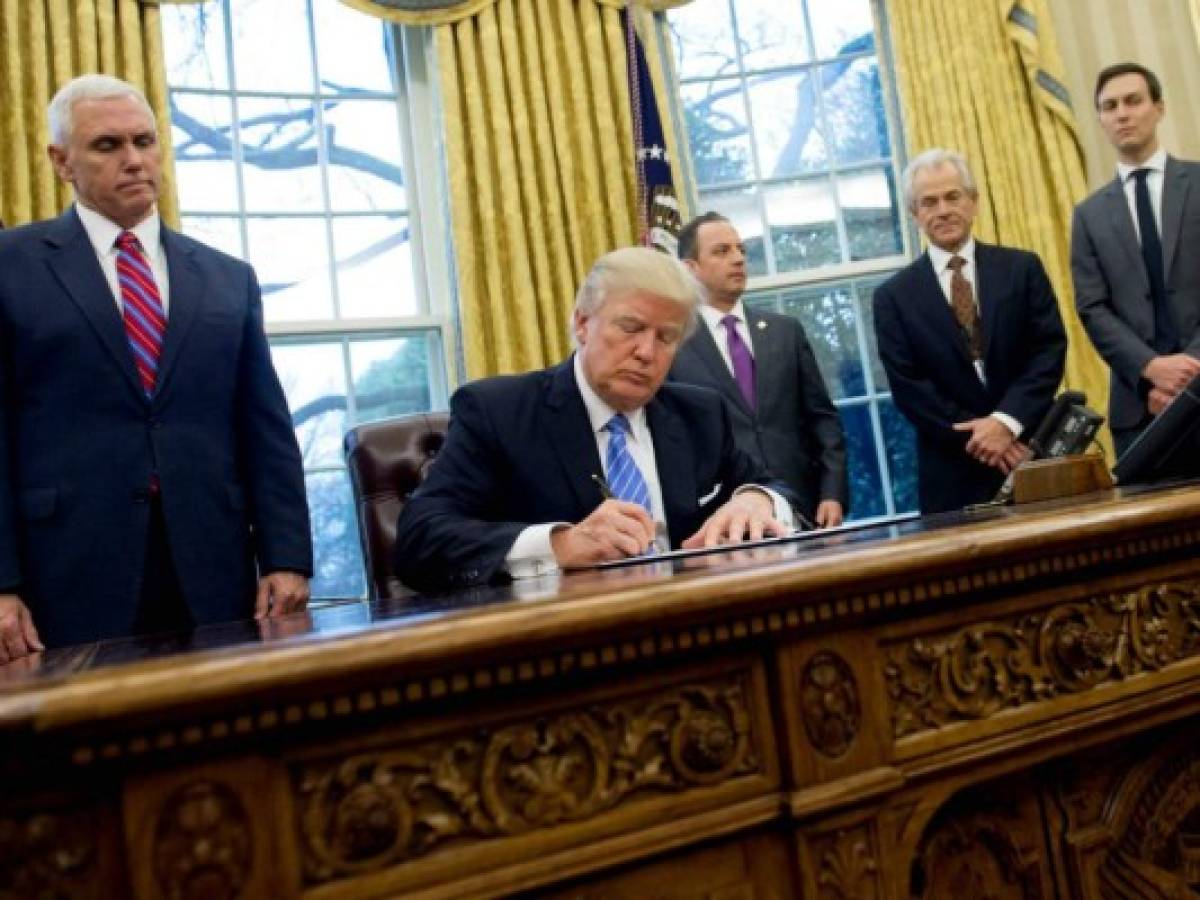 Trump firmó nuevo decreto que bloquea migración desde seis países musulmanes