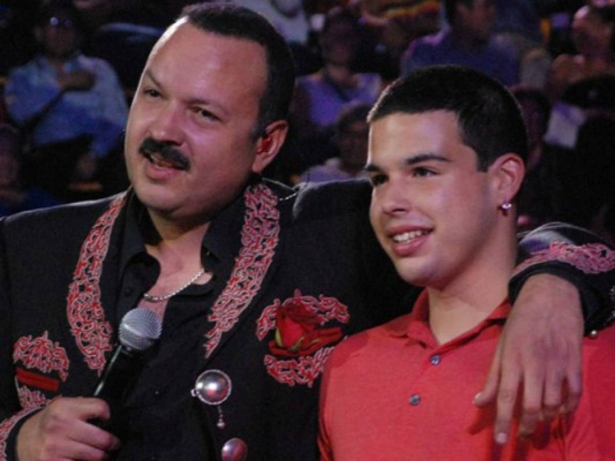 El hijo mayor del cantante Pepe Aguilar fue detenido por ser un supuesto 'Coyote'
