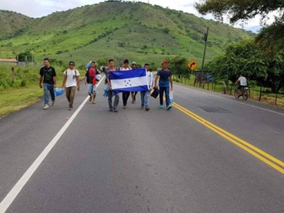 Nueva caravana de migrantes hondureños sale rumbo a Estados Unidos  