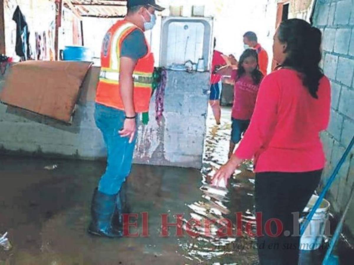 Apoyan a más de 50 familias afectadas por lluvias en Comayagua