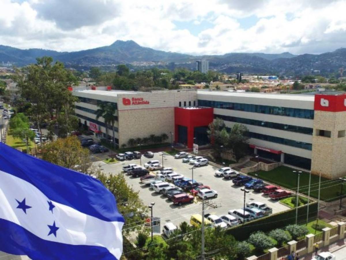 'La colocación del bono soberano demuestra que Honduras tiene futuro”