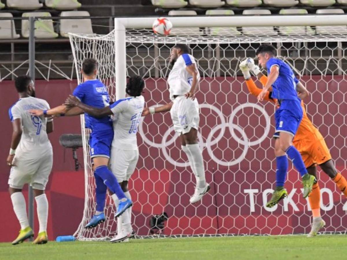 Honduras perdió 1-0 ante Rumania tras fatalidad de Casildo en la apertura de los Juegos de Tokio