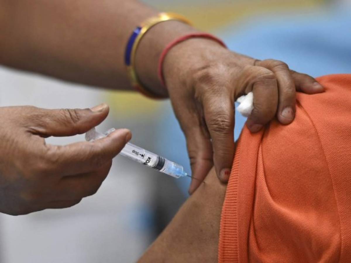 Italia alcanza su objetivo de 500.000 inyecciones diarias contra el coronavirus
