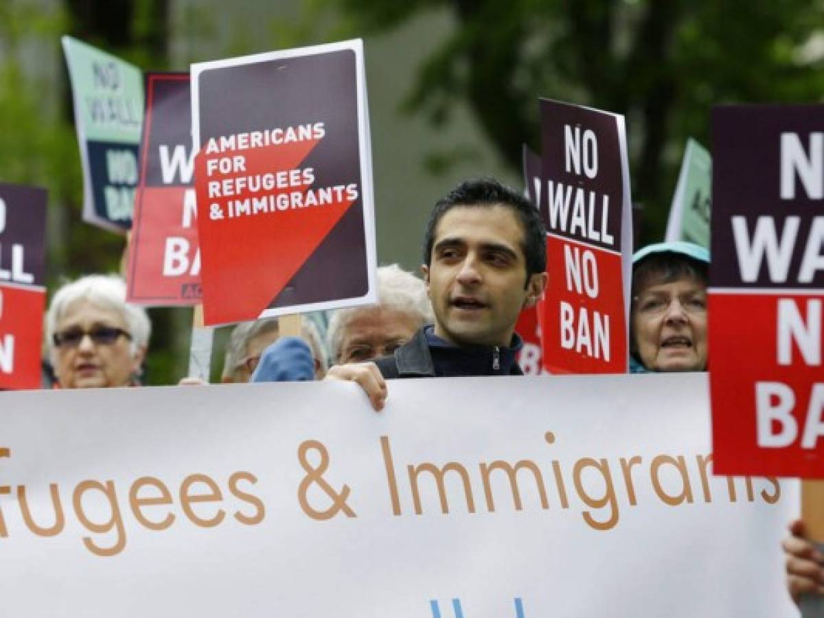 Trump reducirá admisión de refugiados en 2021