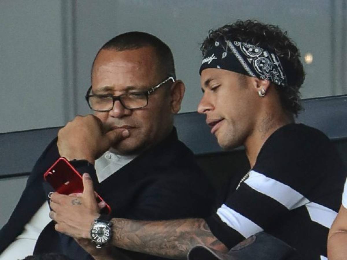 Neymar no quería ser el sustituto de Leo Messi, revela su padre