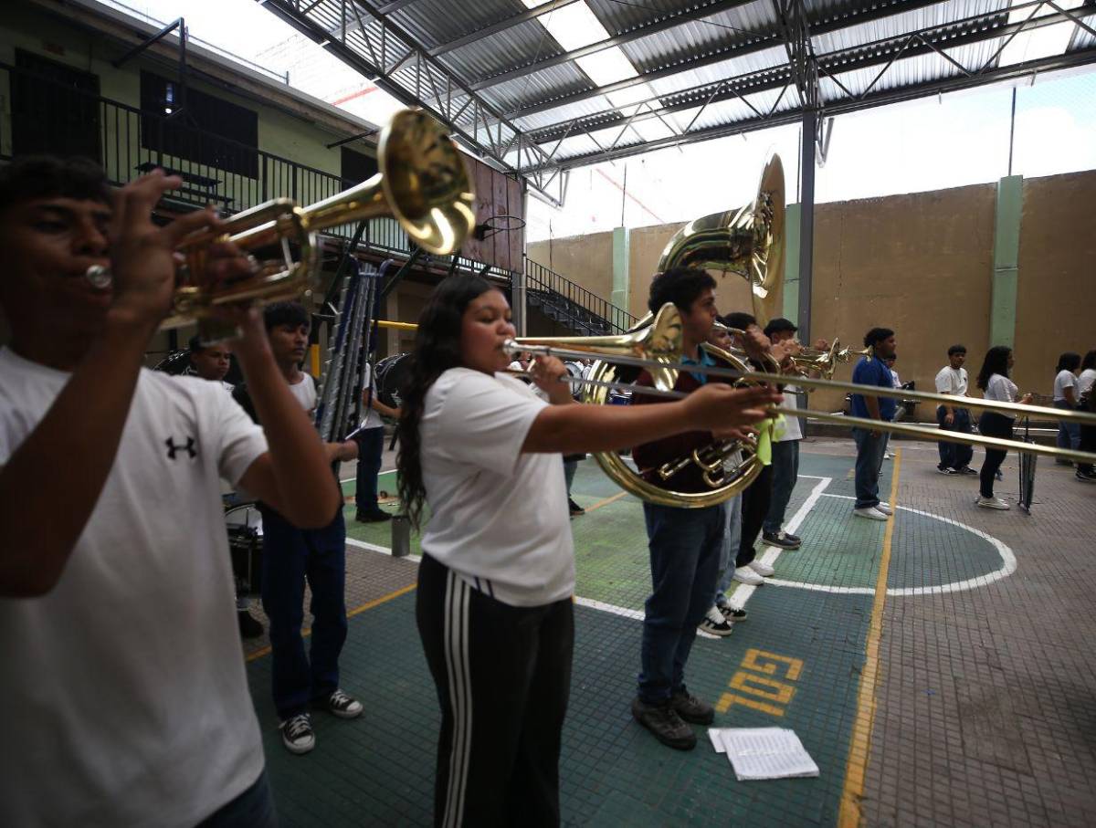 Ritmos de cumbia, punta y salsa sonarán en la banda del Mixto Hibueras el 15 de septiembre
