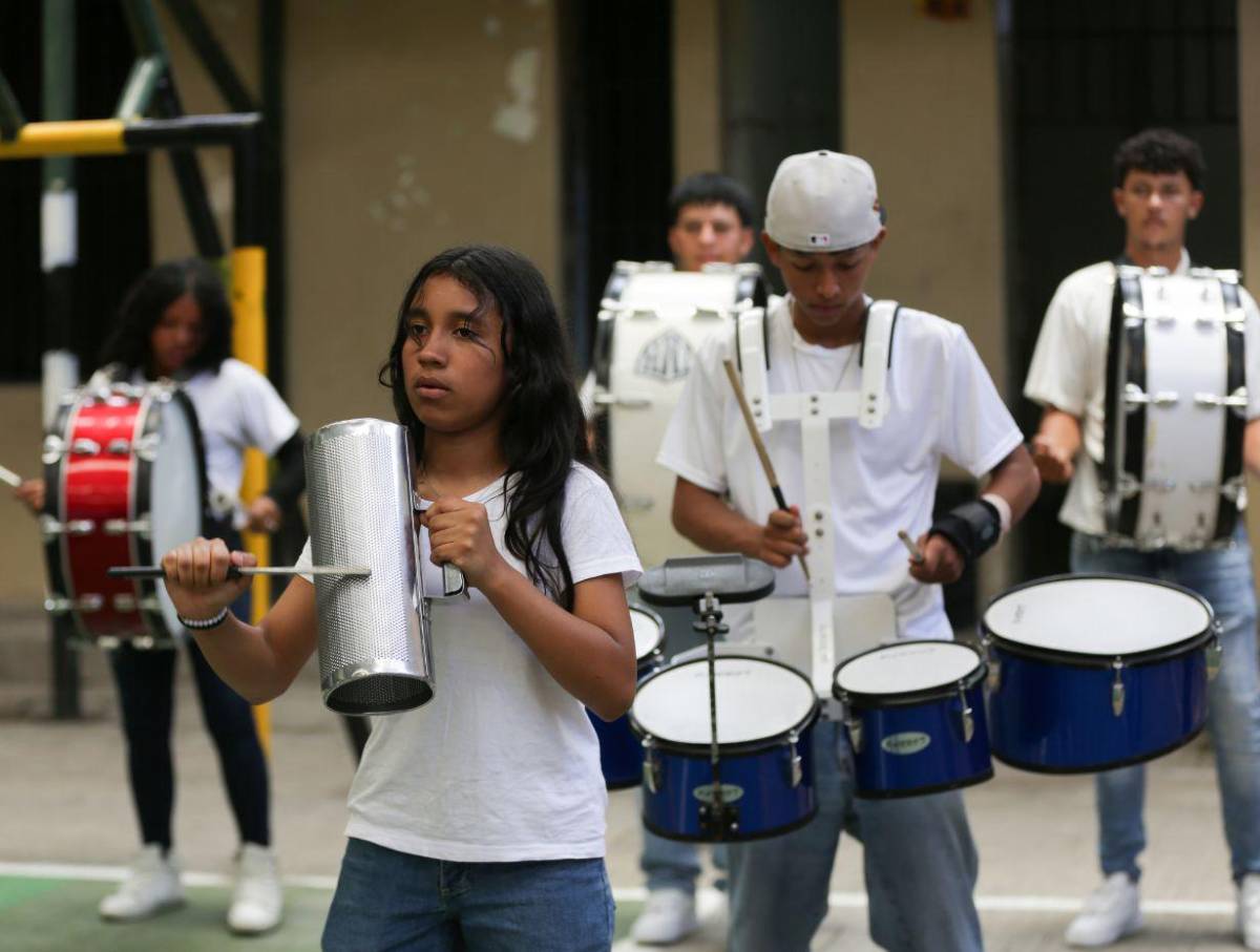 Ritmos de cumbia, punta y salsa sonarán en la banda del Mixto Hibueras el 15 de septiembre