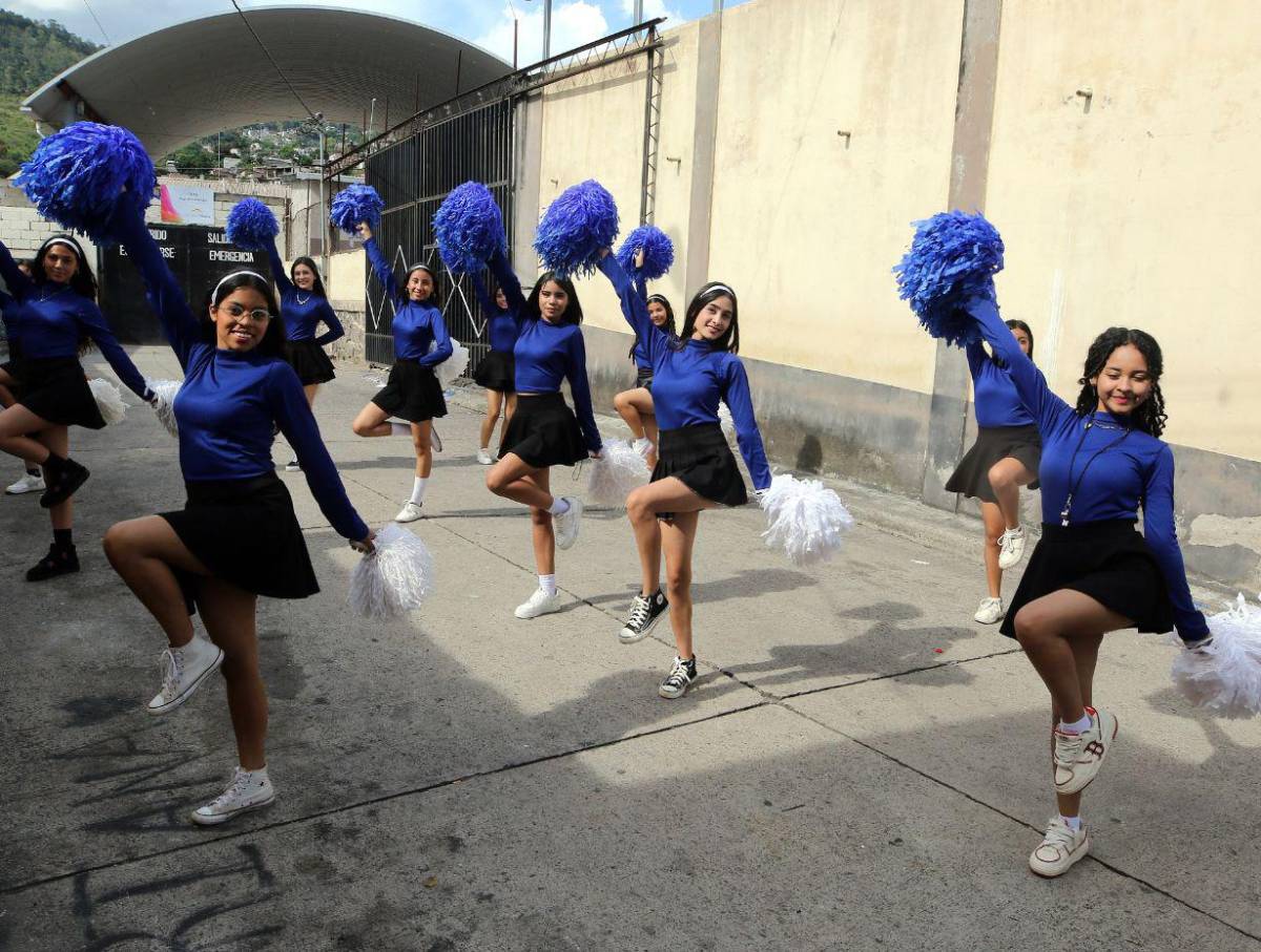 Pomponeras del Instituto San Pablo darán un espectáculo en el Estadio Nacional por los desfiles patrios