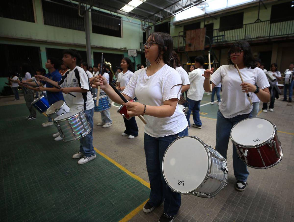 Ritmos de cumbia, punta y salsa sonarán en la banda del Mixto Hibueras el 15 de septiembre
