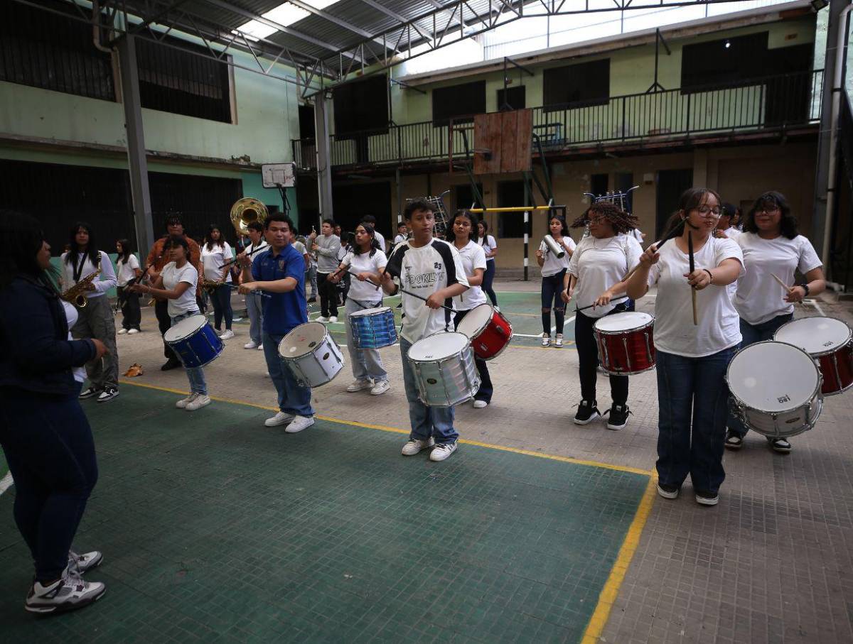 Ritmos de cumbia, punta y salsa sonarán en la banda del Mixto Hibueras el 15 de septiembre