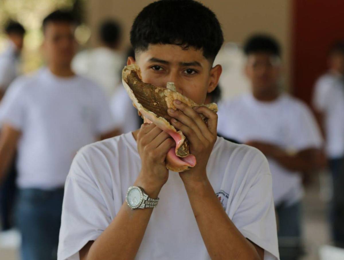 Banda de guerra del Saúl Zelaya Jiménez intensifica ensayos rumbo a las fiestas patrias