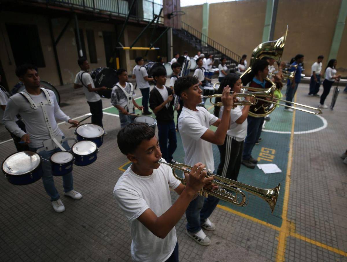 Ritmos de cumbia, punta y salsa sonarán en la banda del Mixto Hibueras el 15 de septiembre