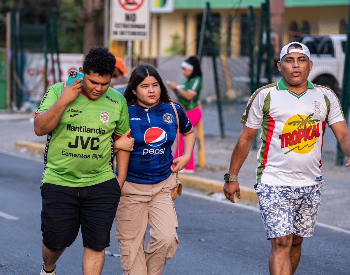 Infiltrados, tiktoker sorprende y aficionada enamora: Ambiente en la final Marathón vs Motagua