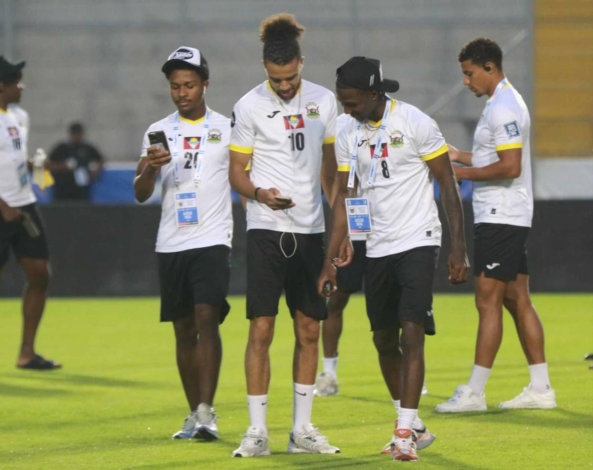 En fotos: Ambiente de fiesta viven aficionados que llegaron a apoyar a la Selección de Honduras