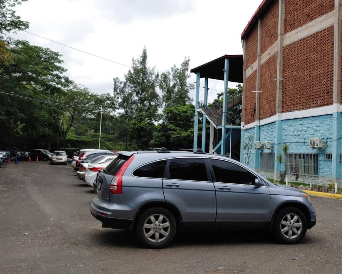 Gimnasios de la Villa Olímpica permanecen vacíos pese a llamado de Libre