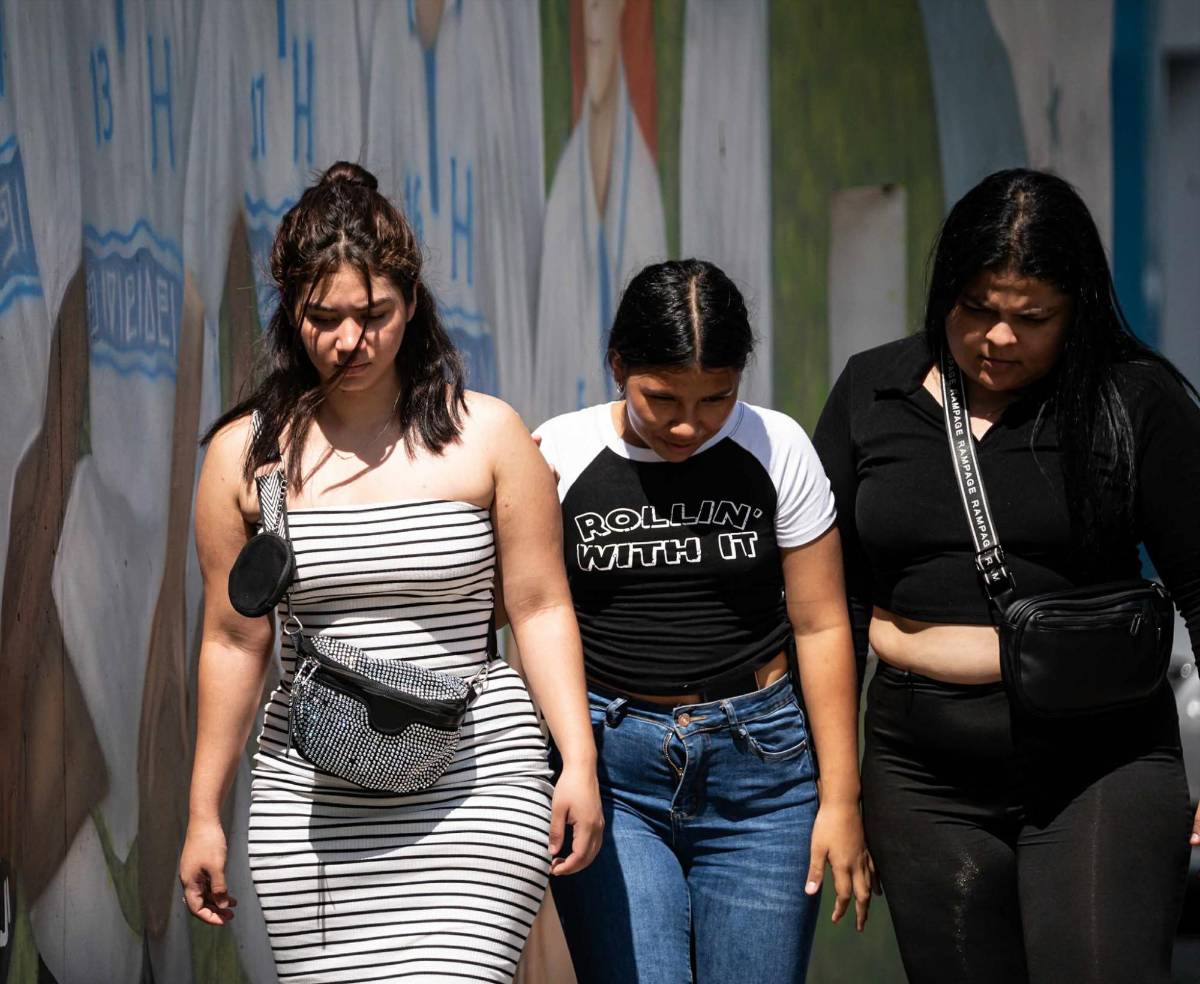 Clásico sampedrano se llena de lindas damas ¡Chica de primeros auxilios llamó la atención!