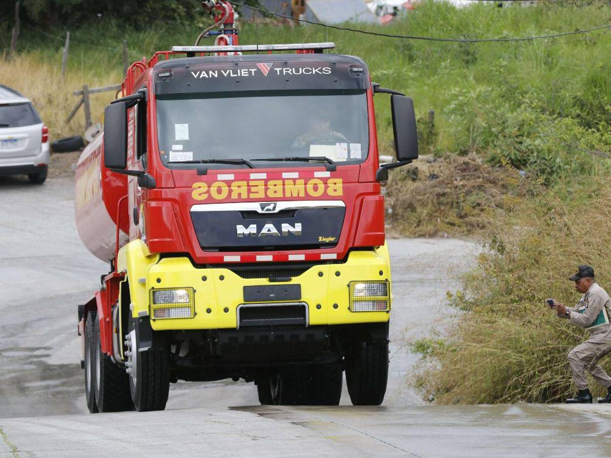 Fue una amañada compra de camiones de bomberos.