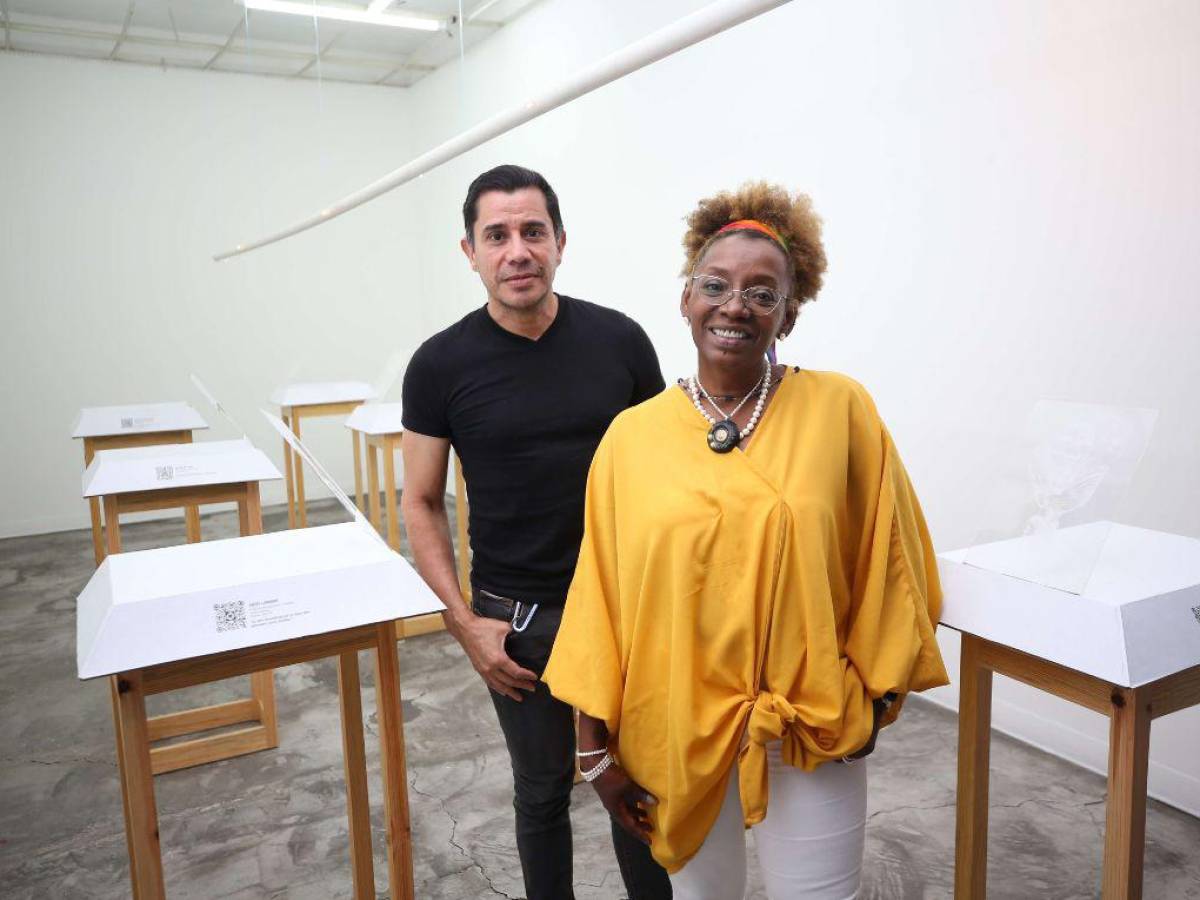 Bayardo Blandino y Josefina Dobinger-Álvarez Quioto dirigen la Sala MAC, que ha puesto la mirada en la creación de las mujeres en el arte contemporáneo, no solo con el objetivo de mostrar un trabajo, sino de hacer un registro minucioso de los procesos detrás de cada instalación.