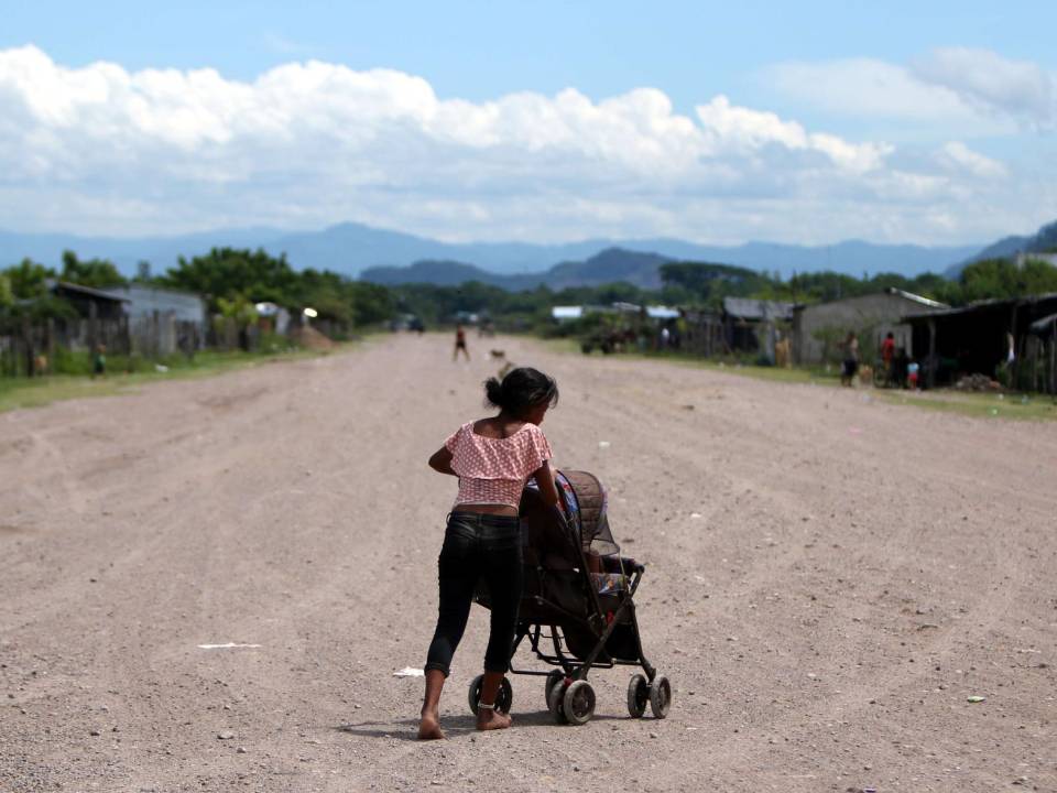 En lotes de L 25,000 buscan vender la pista de San Lorenzo: “Nos prometen papeles”