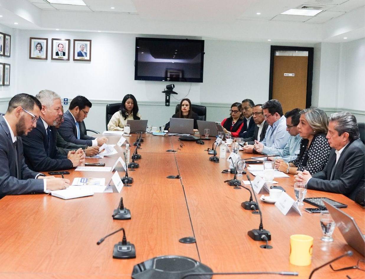 Cohep y gobierno buscan soluciones ante crisis de desempleo y deportaciones