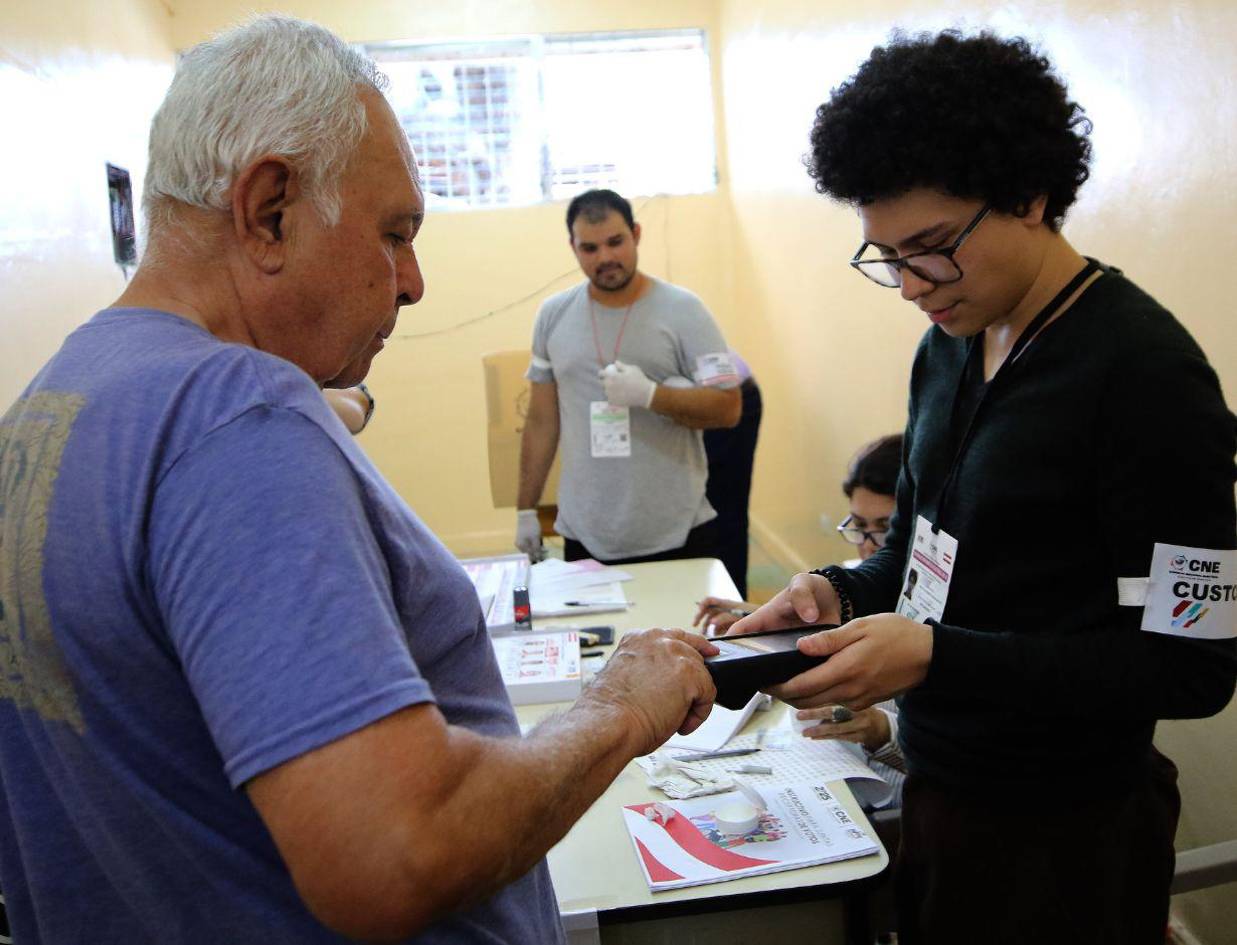 Analistas respaldan uso del biométrico para las elecciones de noviembre