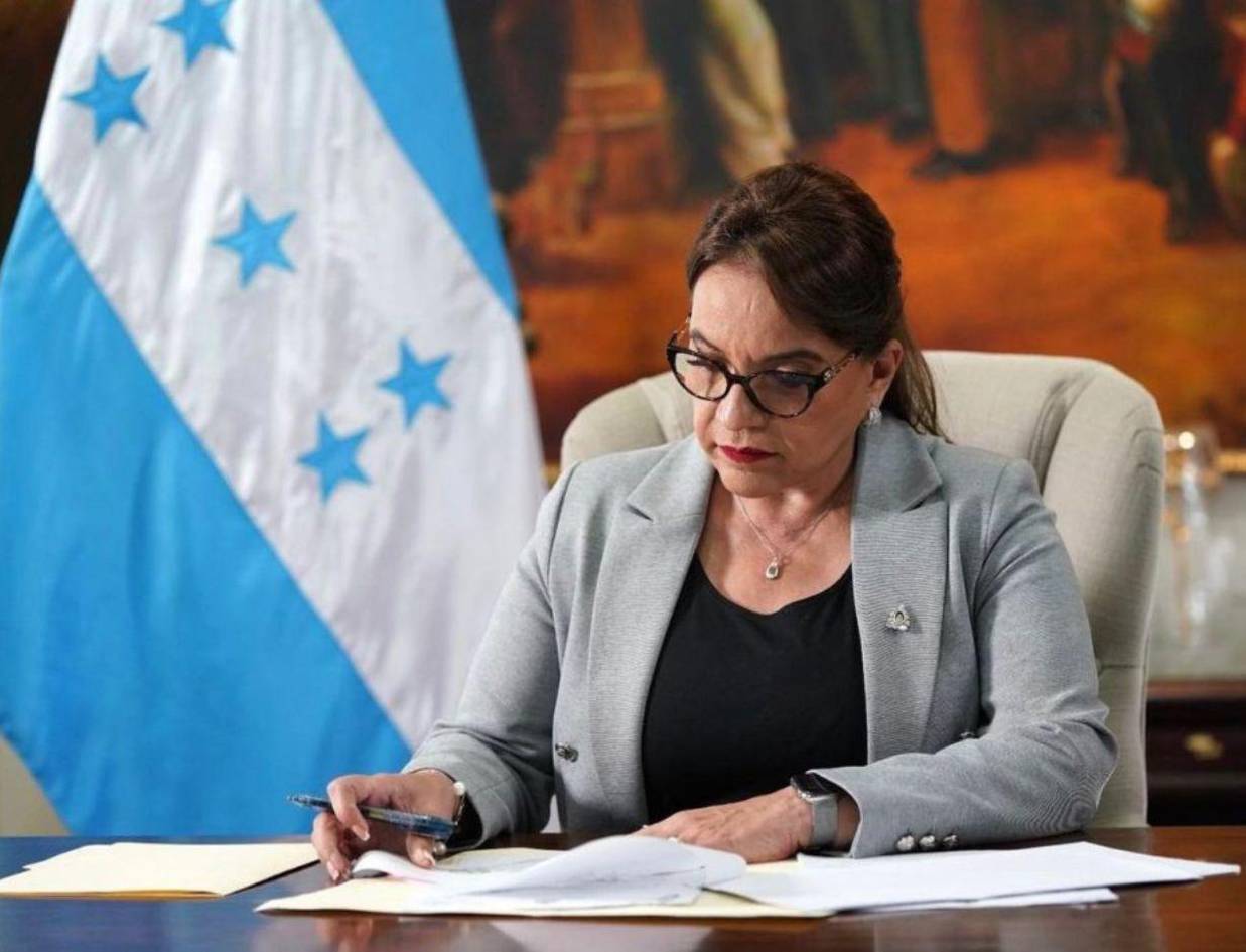 Presidenta Castro reafirma compromiso con hondureños beneficiados por el TPS