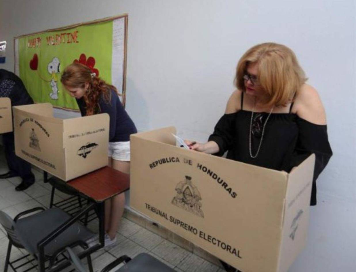 Las mujeres representan el 47% de candidaturas en primarias 2025