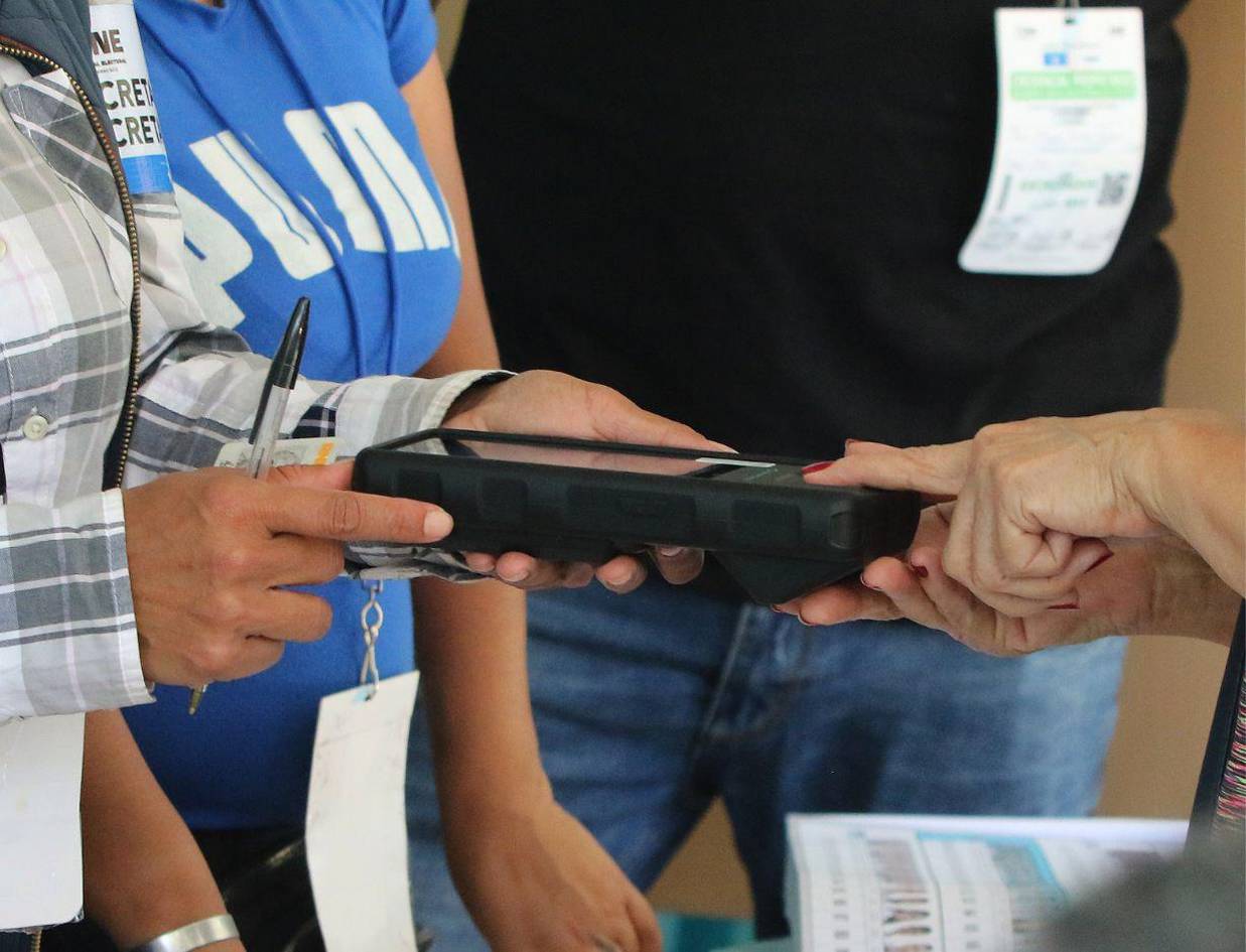 CNE enfrenta obligaciones de pago a proveedores luego de las primarias