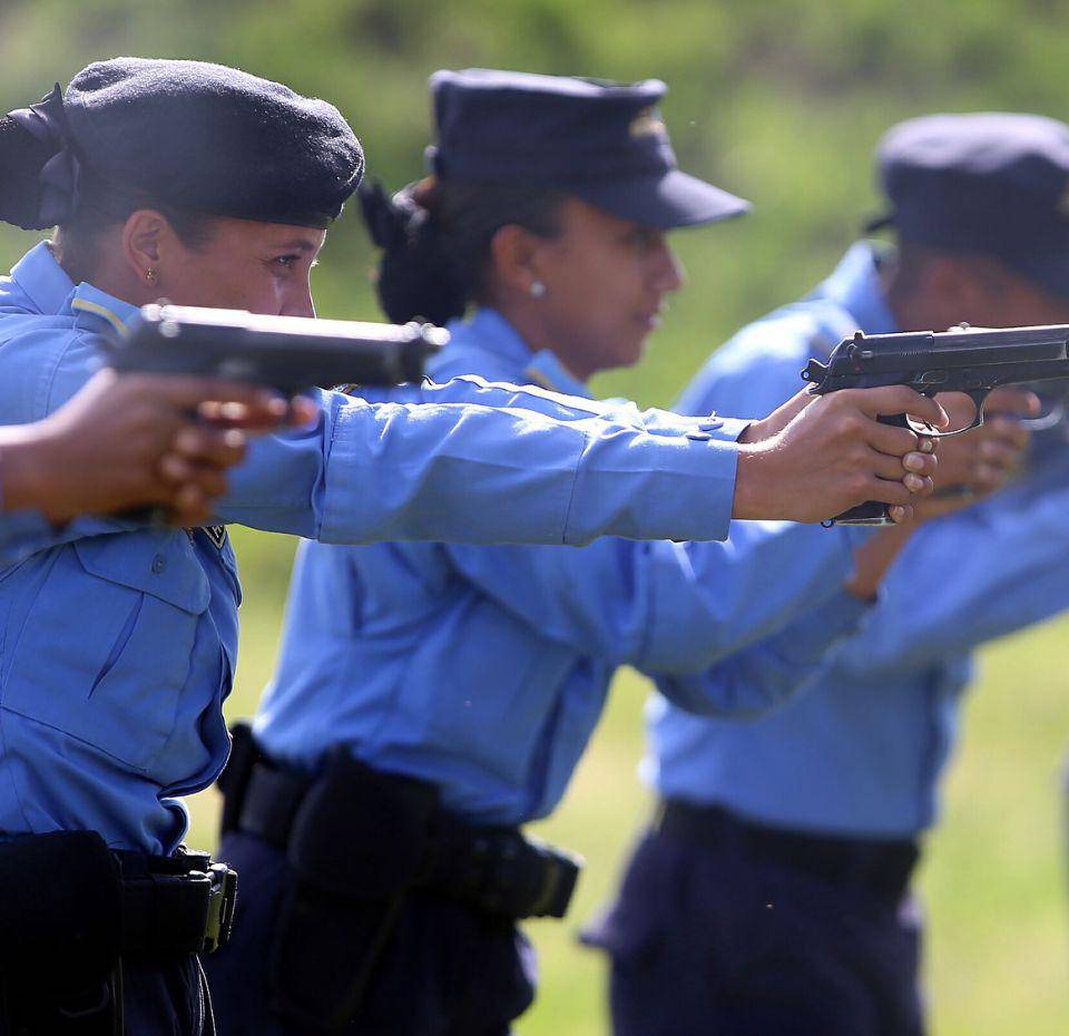 Cuando un agente incurre en faltas graves, es despedido, según las autoridades policiales.