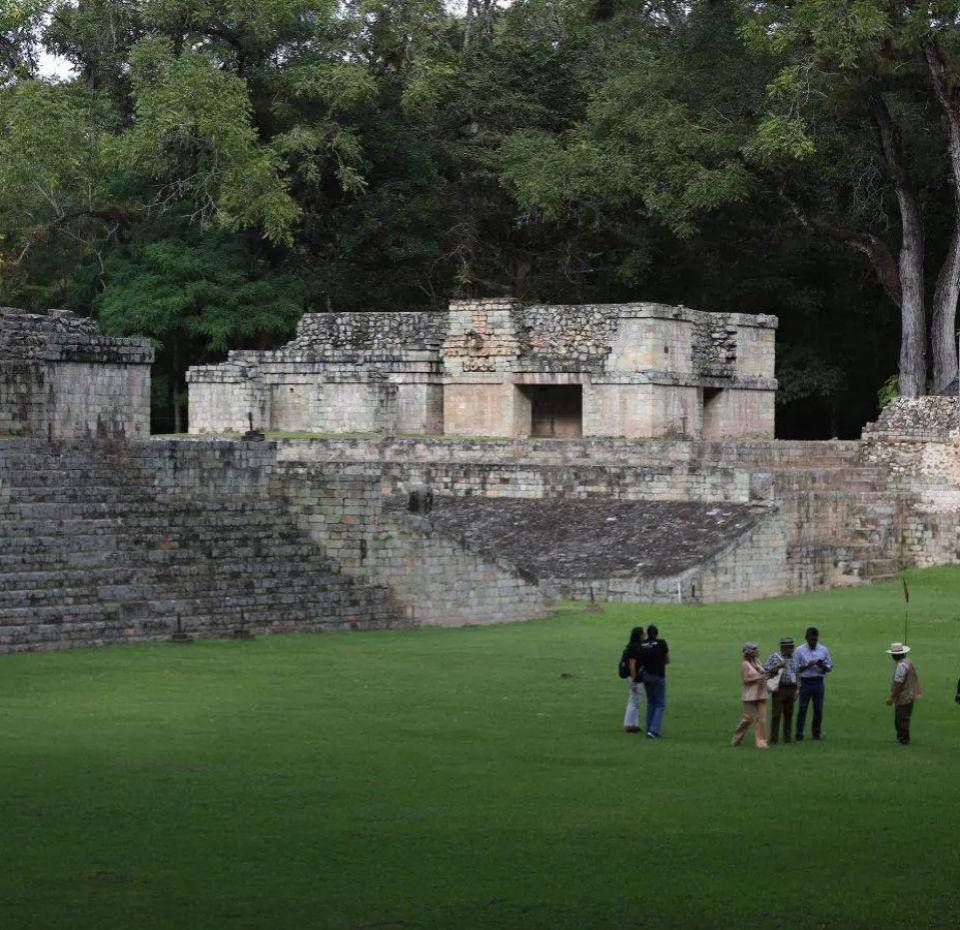 Las ruinas de Copán son una de las opciones turísticas por los hondureños que les gusta la aventura y conocer la historia de Honduras.