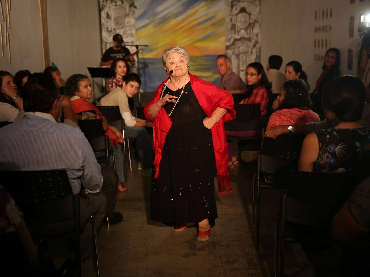 El teatro y la poesía despiden a Lucy Ondina
