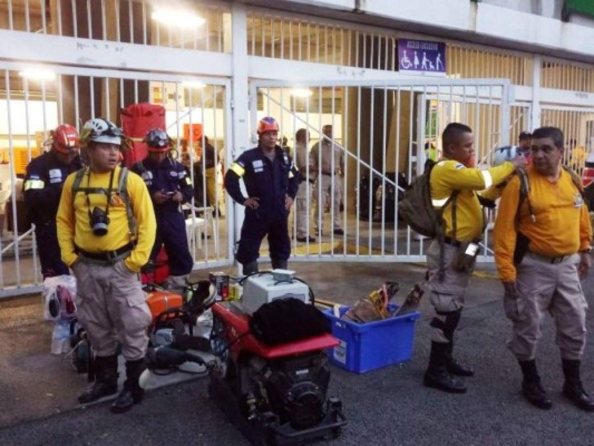 Rescatistas hondureños abandonaron estadio por nuevo sismo en México