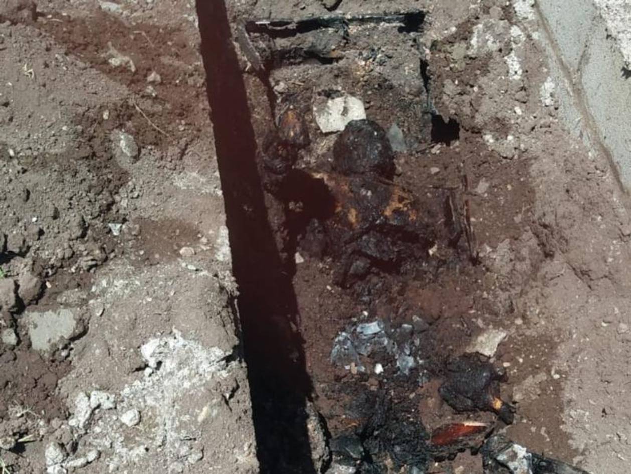 Profanan tumba y carbonizan cadáver de hombre que habían asesinado hace unos días