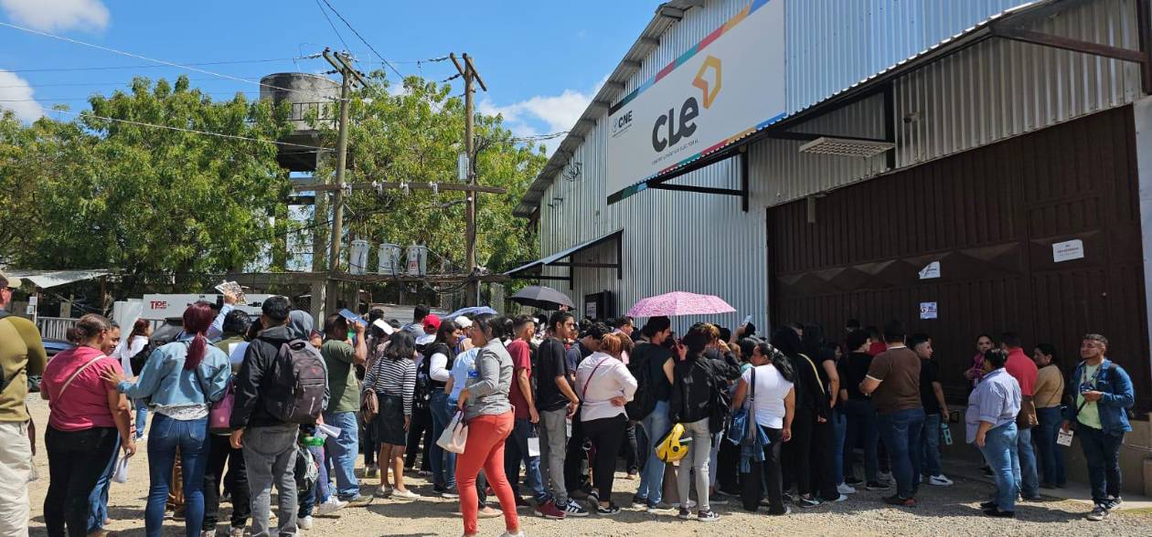 El CNE cierra escrutinio en departamentos con mayor carga electoral