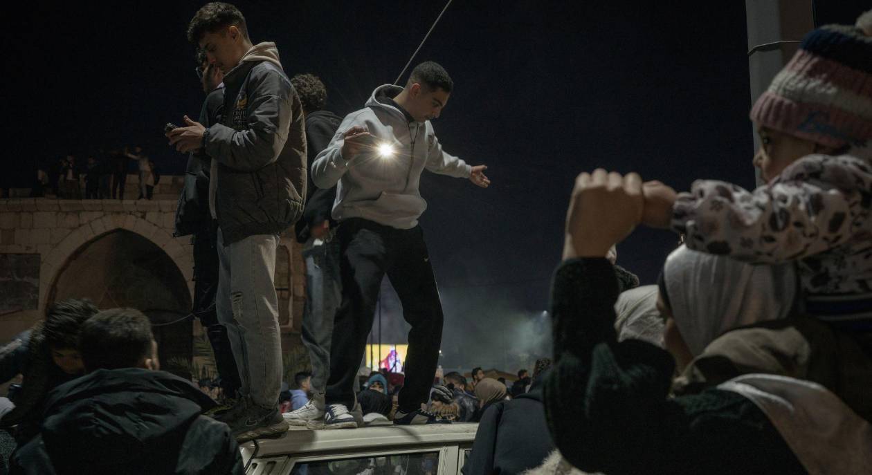 Siria redescubre libertad en espacios públicos tras caída del régimen de Assad