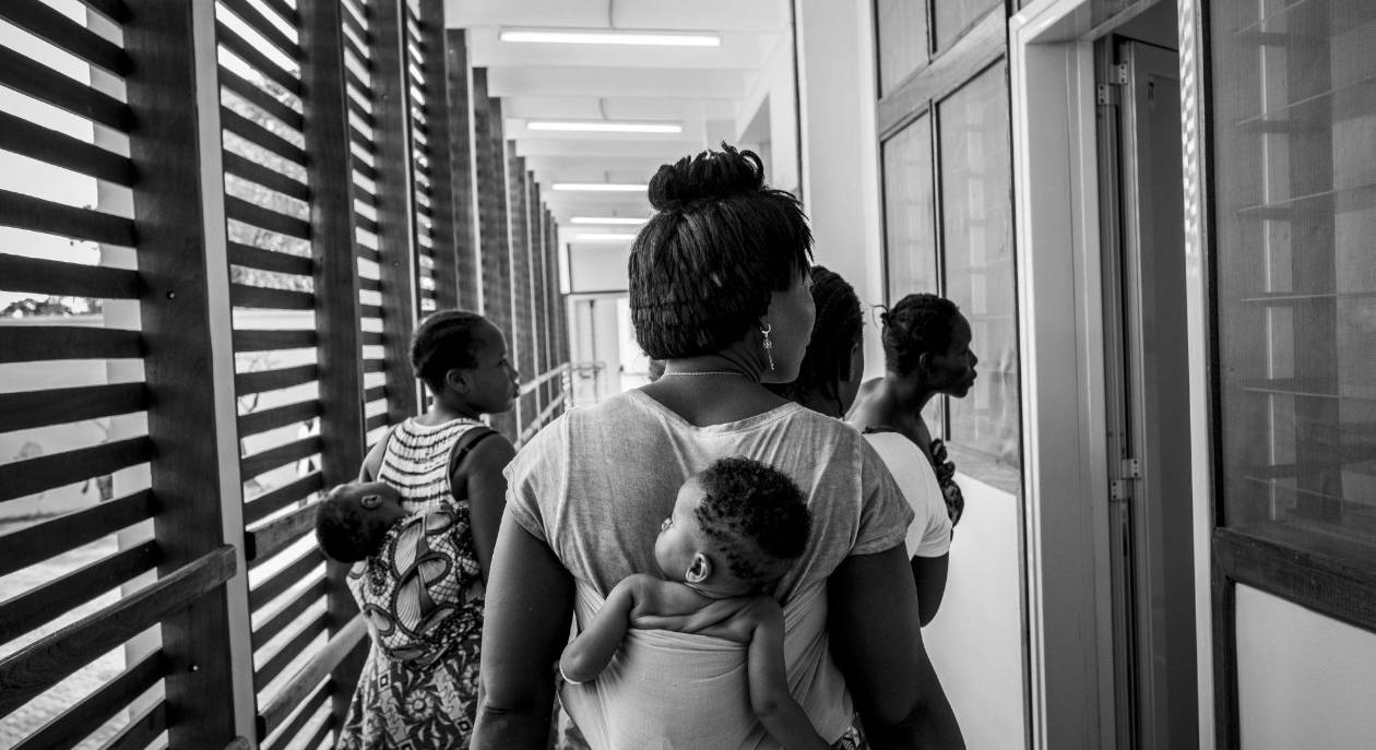 Fulares tratados con insecticida reducen la malaria infantil en Uganda